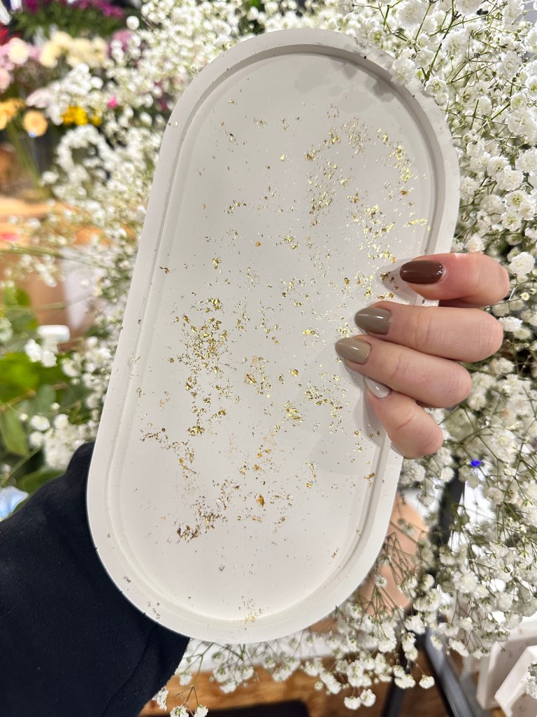 podstawka duża owalna z gipsu polimerowego